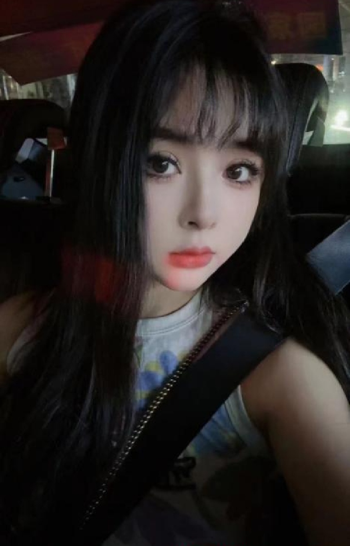 丰满诱人娇艳小新新