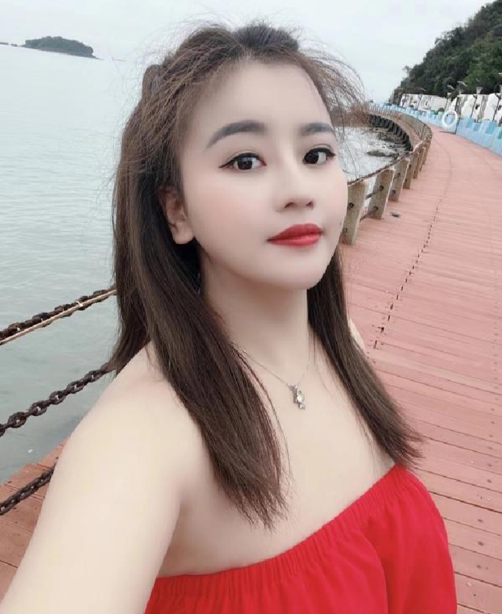 龙华白嫩圆润大胸妹妹