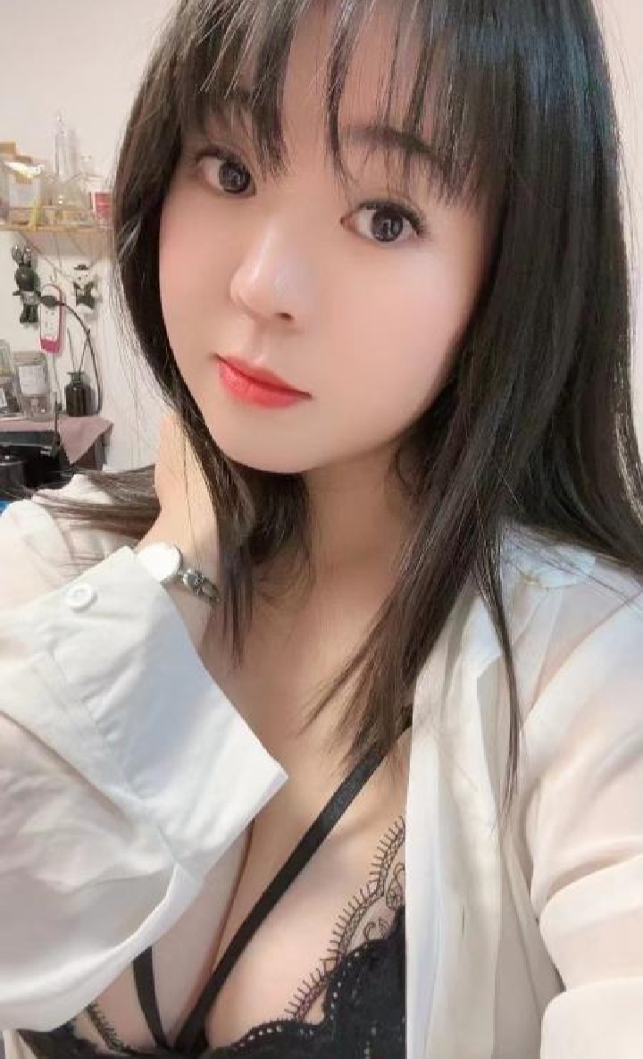 清湖甜美乳神白嫩米儿