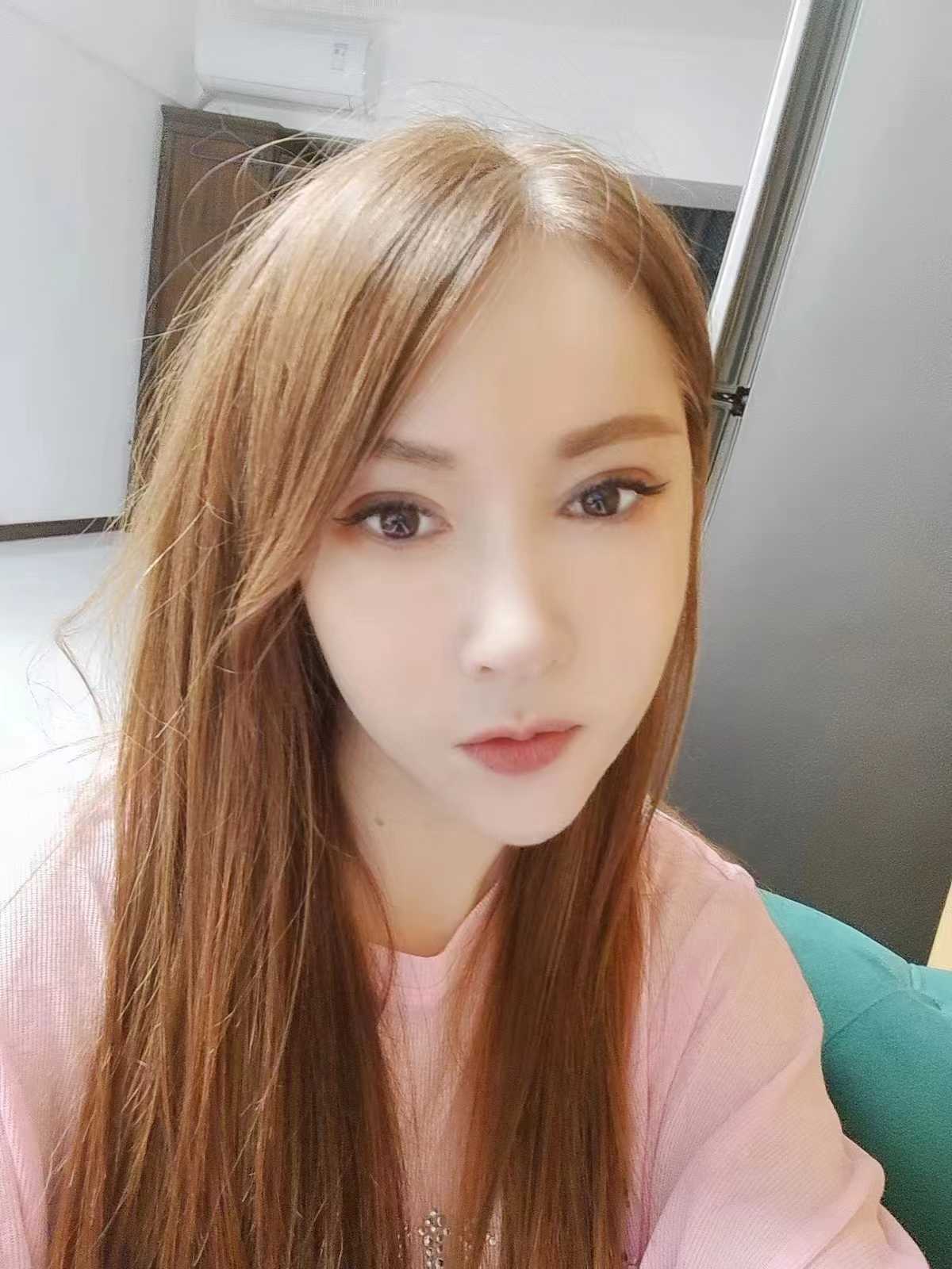 浑南漂亮性感的小姐姐