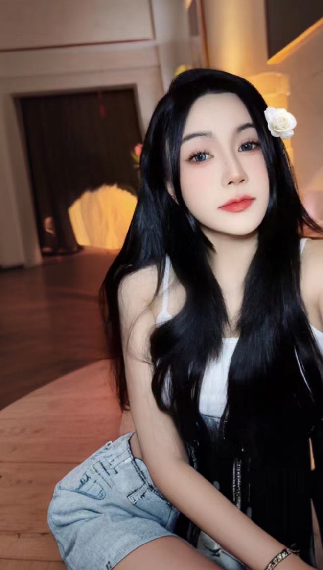 颜值很不错的一个妹子