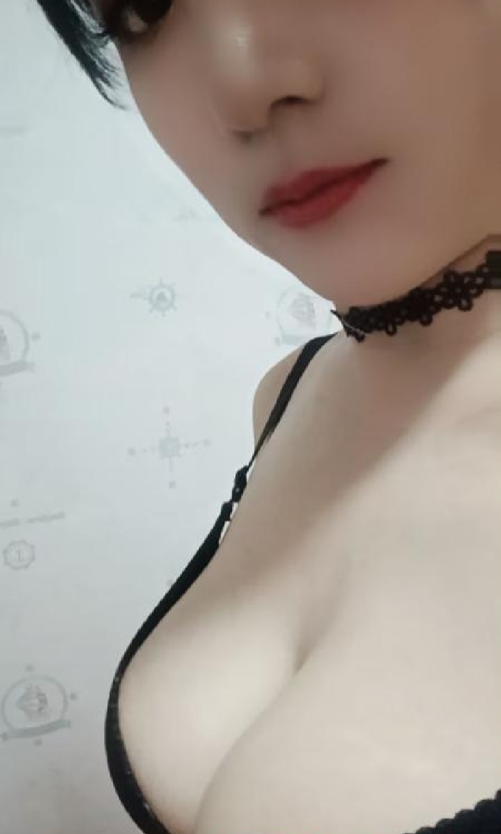 栖霞白嫩磨棒少妇