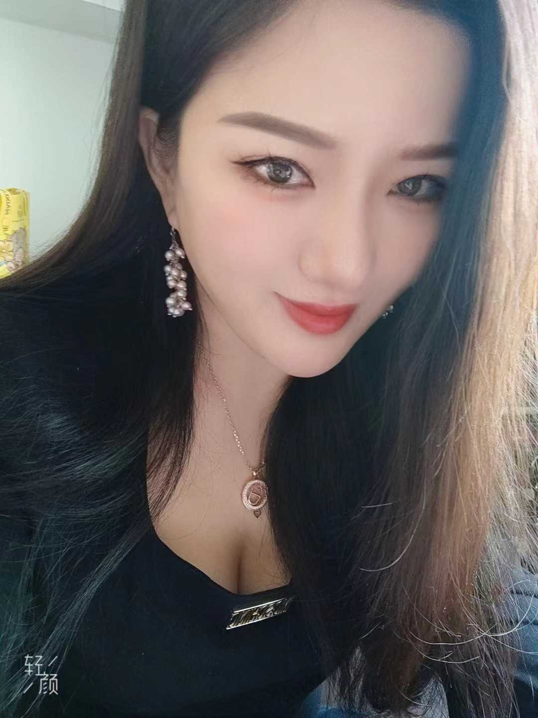 颜值性感还不错哦