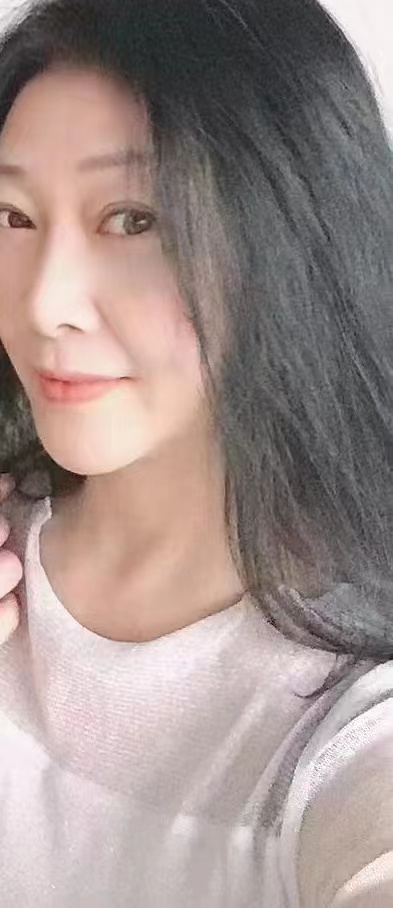 身材保持的很好的妹子