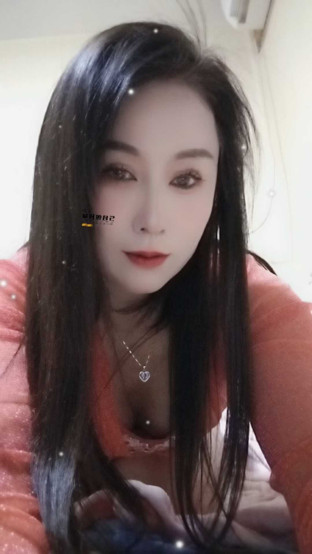 凤凰茶城风sao熟女