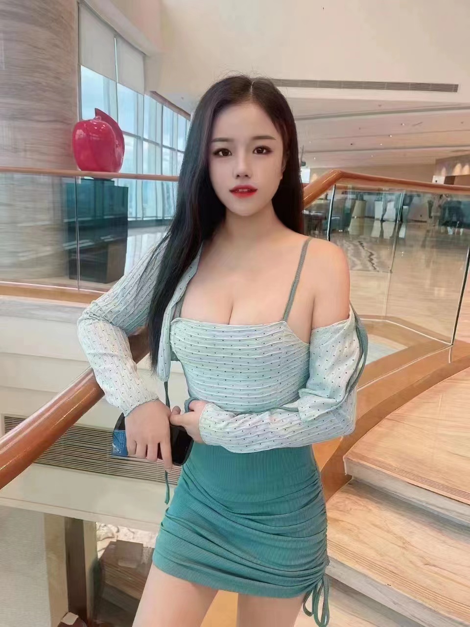 性价比高的美女