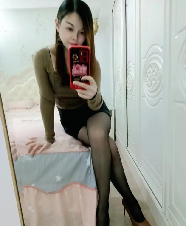 西乡温柔御姐佩佩