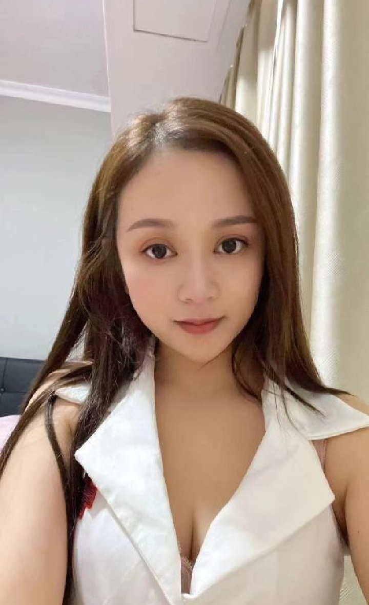 黑丝美腿软糯瑶瑶