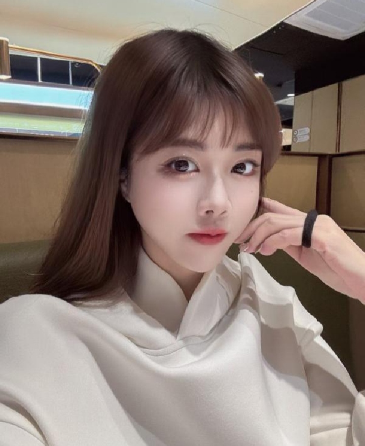 练瑜伽的杉杉老师