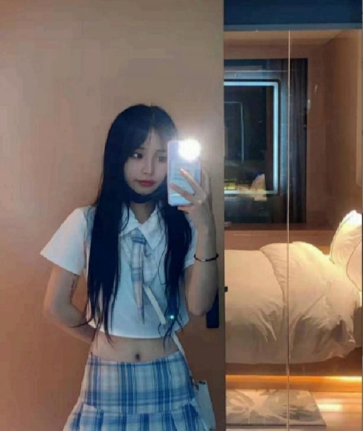 岗厦清纯甜美嫩妹乐乐