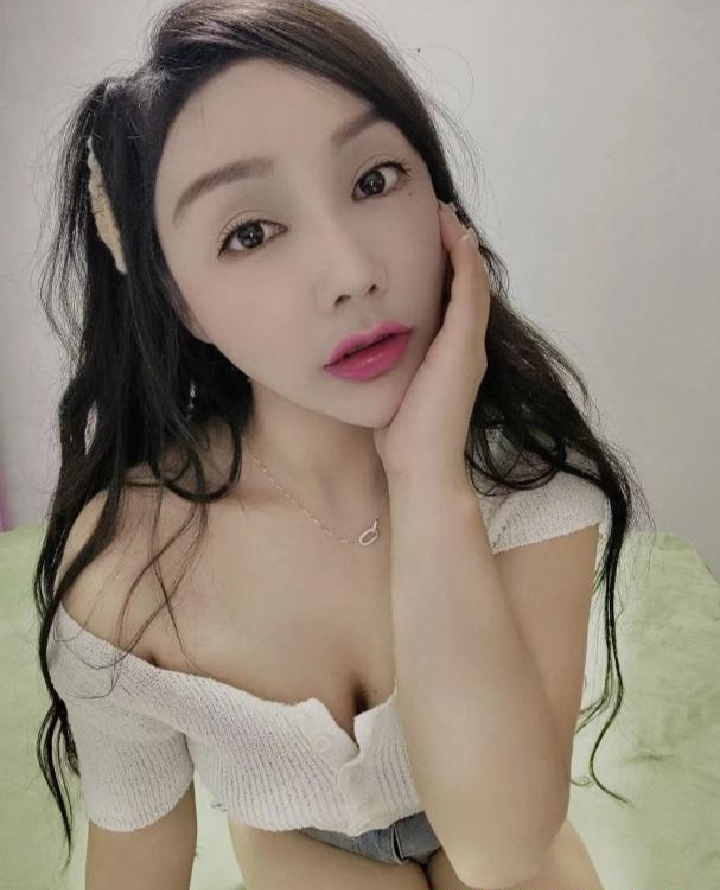 海珠东晓南翘臀小月亮