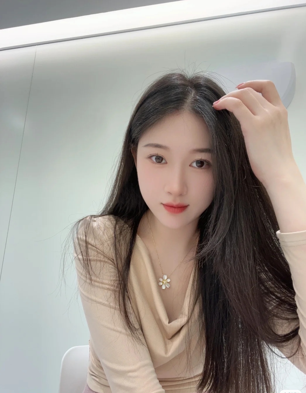 个人兼职的漂亮小妹