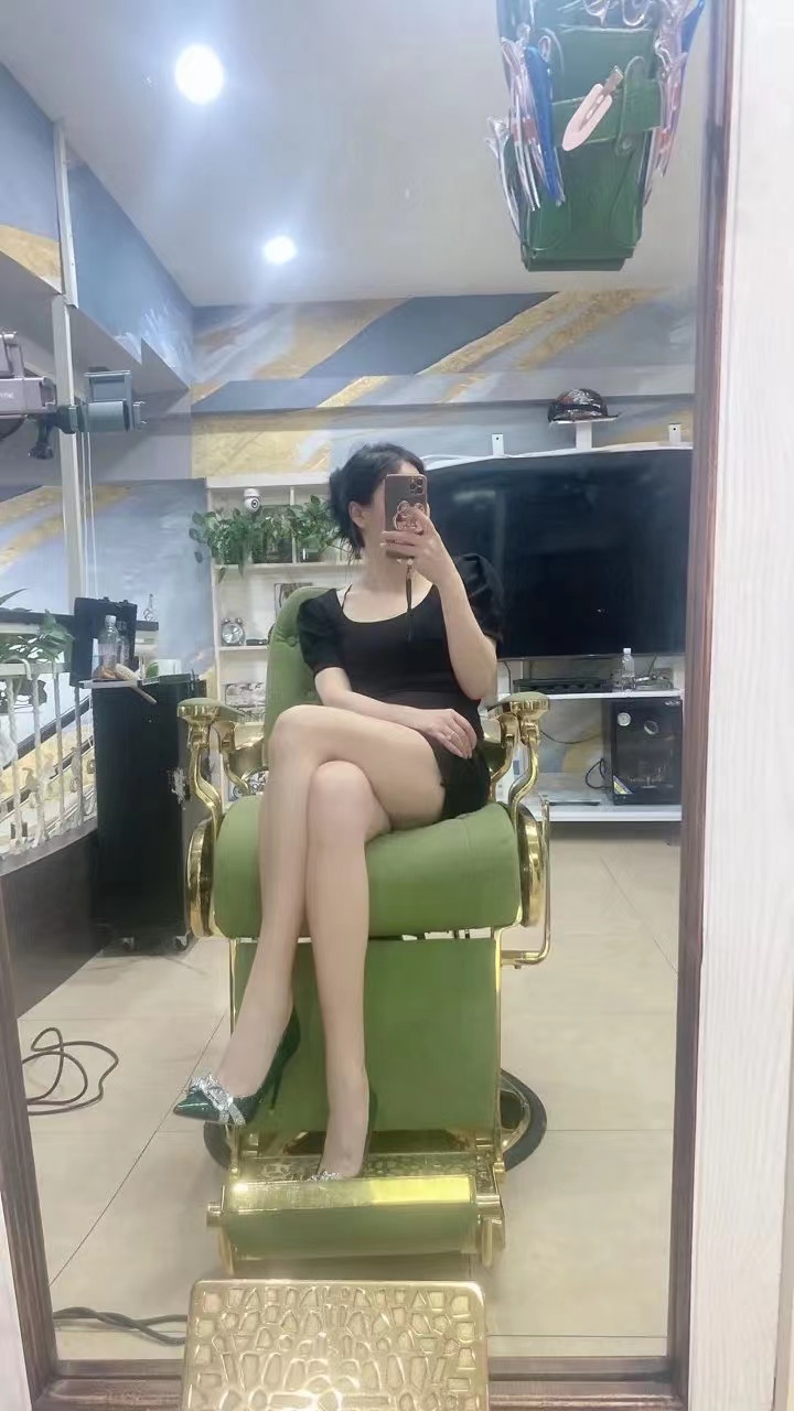 身材颜值超棒的妹妹