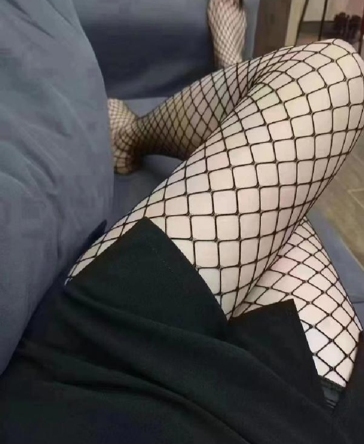 湖塘眼镜小少妇