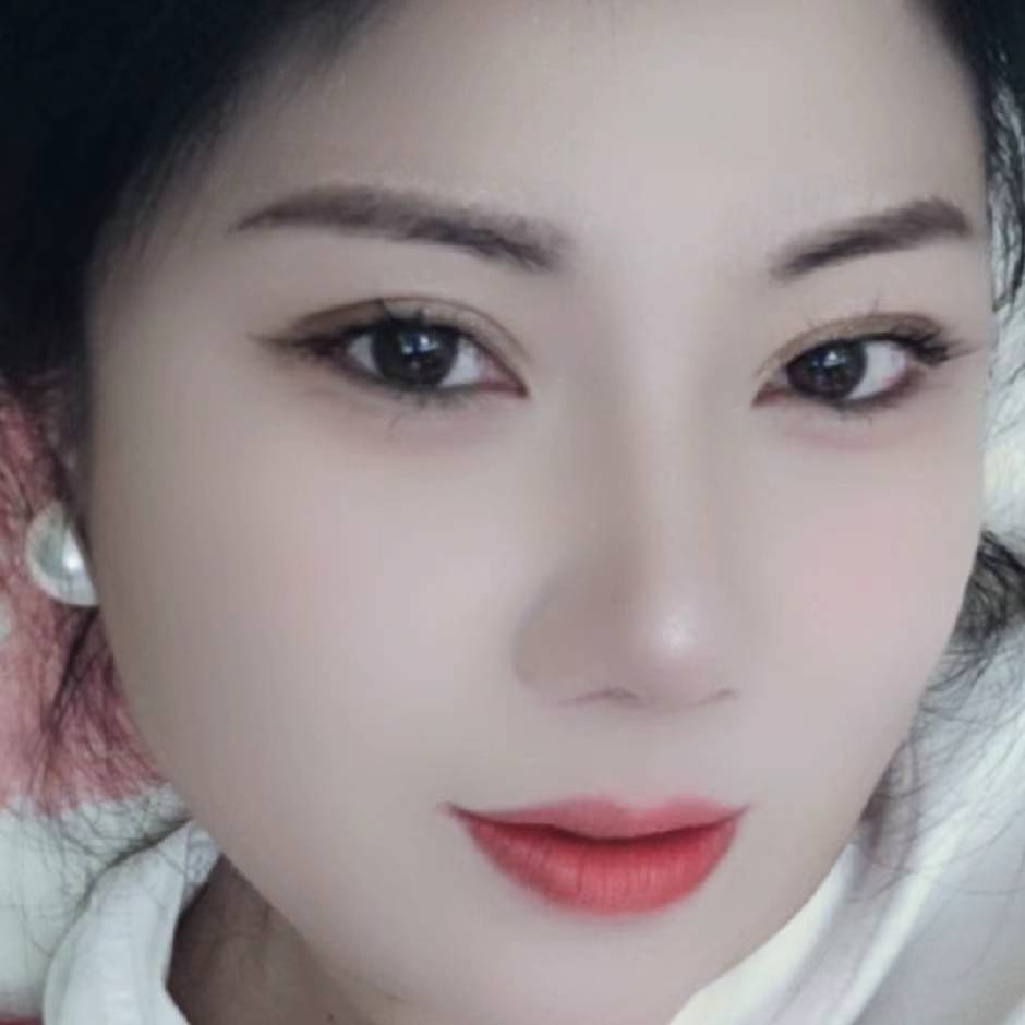 会玩的丰满妹子