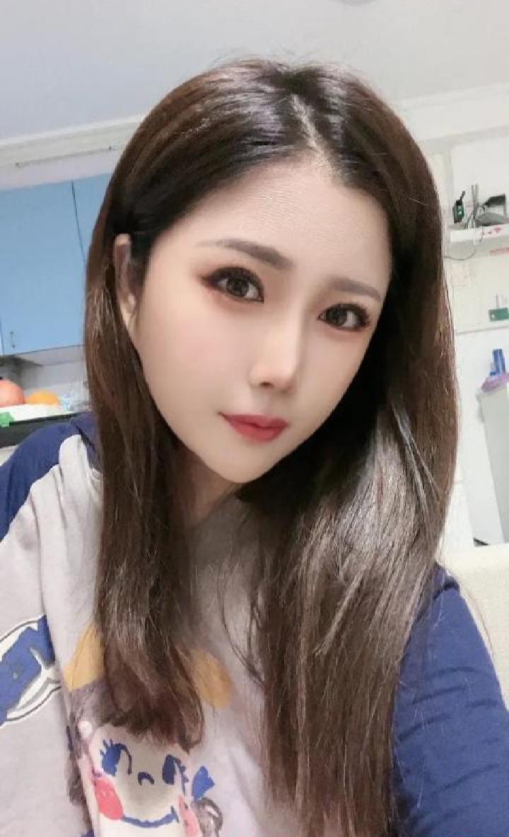 颜值身材系大胸少妇