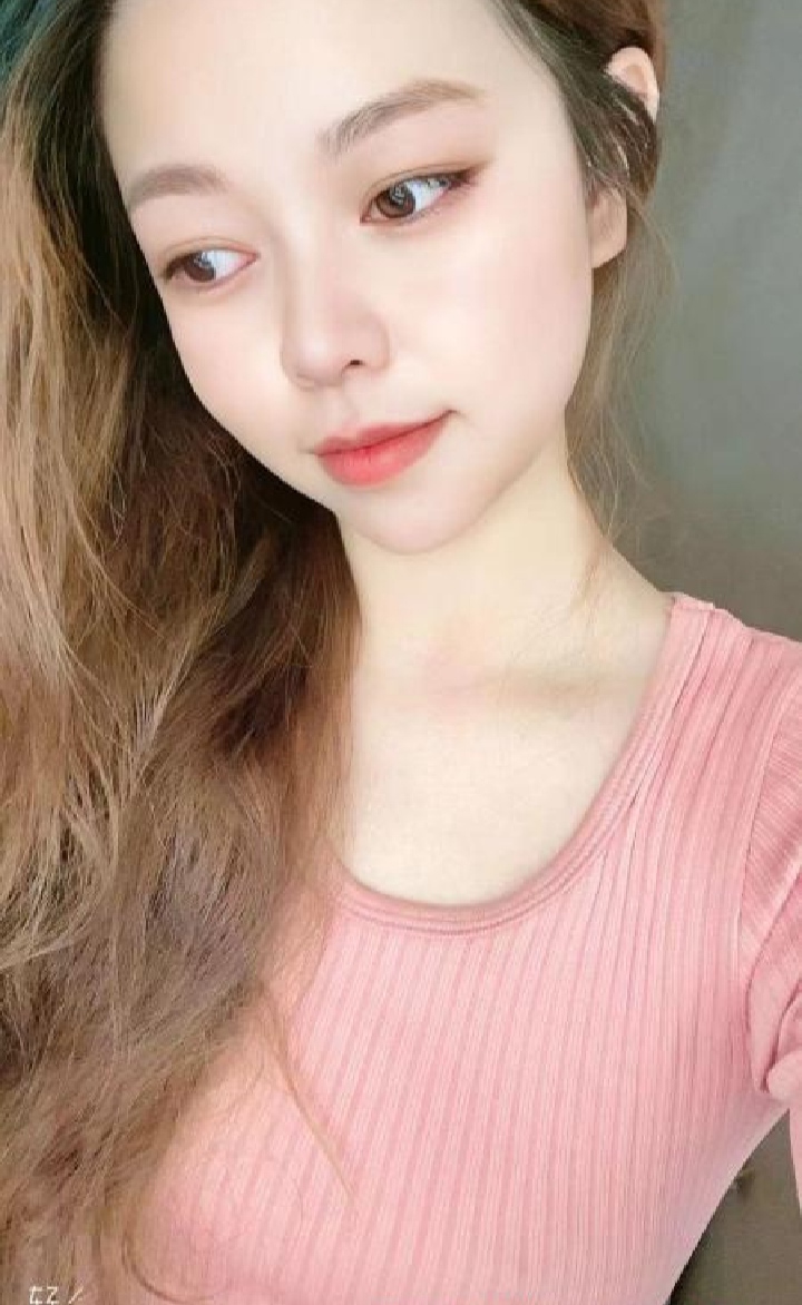 南山区大长腿小艾老师