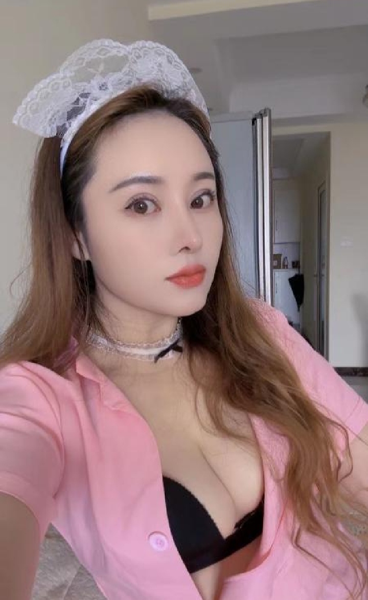 洪山欢乐谷大胸迷妹