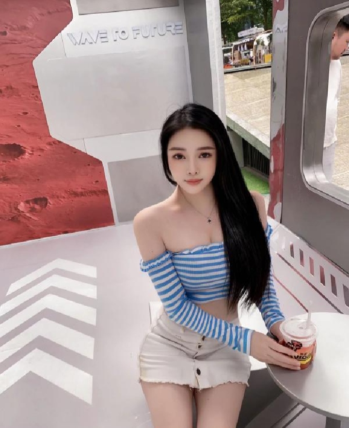 龙华清湖制服曼妮