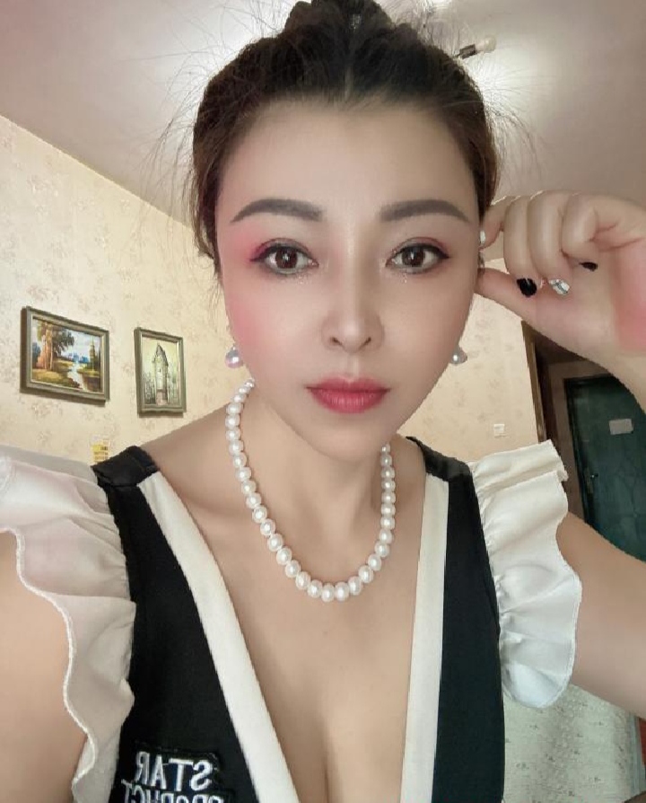 青羊区丰乳肥臀御姐