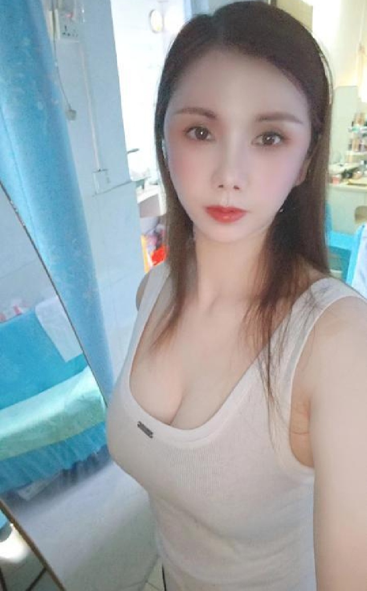 宝安福永大胸少妇