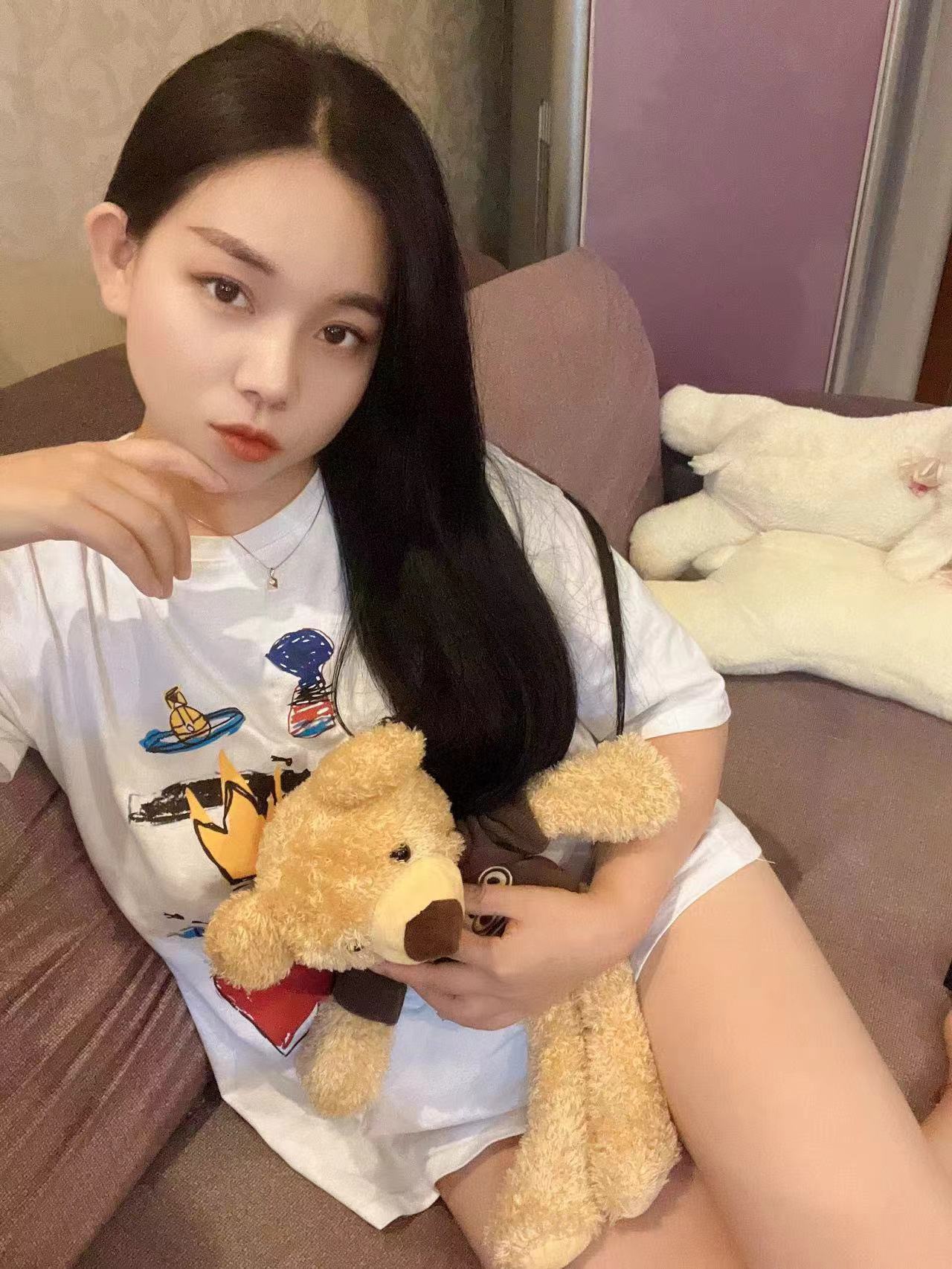 服务系的邓紫棋