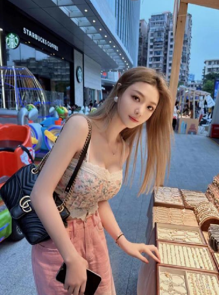 思明区颜值嫩妹小九月