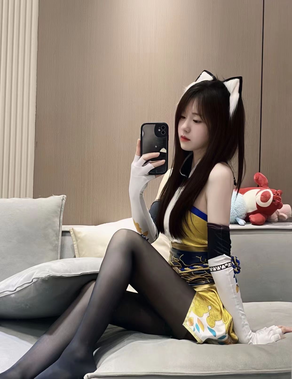 妹妹很不错制服很多