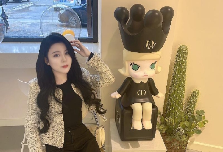 洪山性感御姐轻熟诗诗