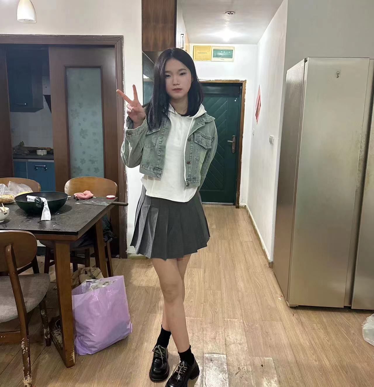 渝北漂亮兼职小妹