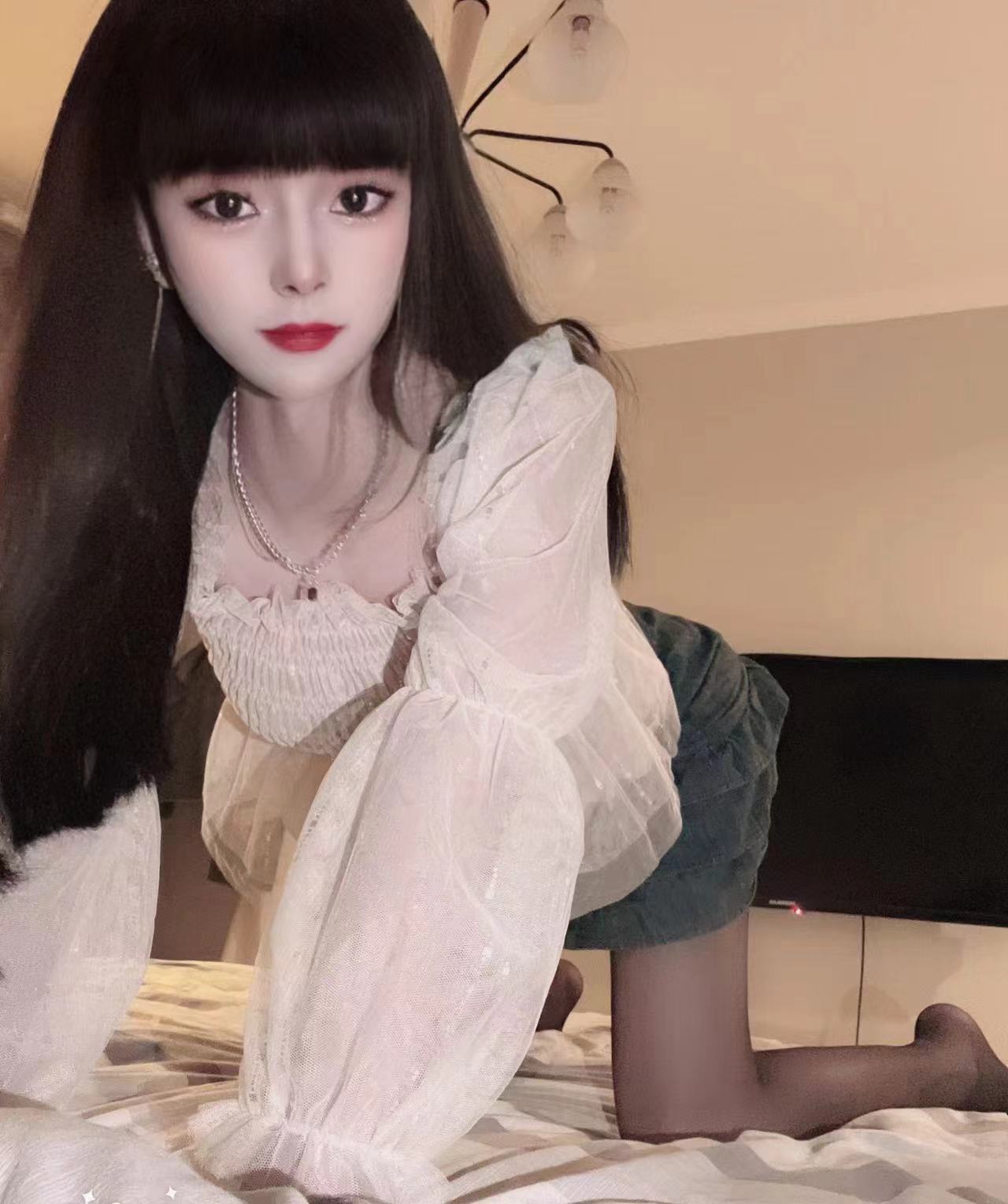 河东白嫩丰满小白兔琪琪