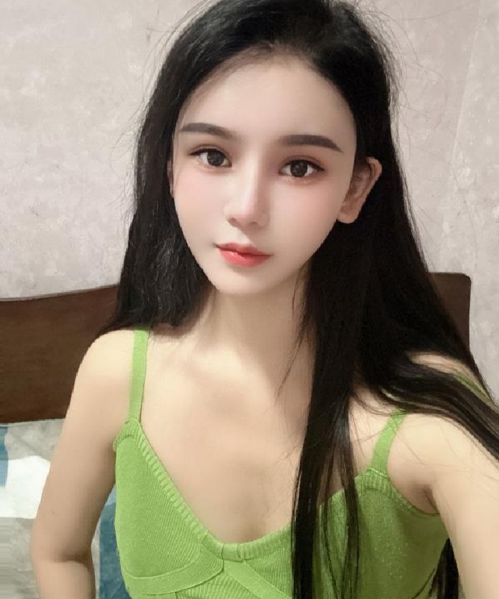 颜值嫩妹制服诱惑