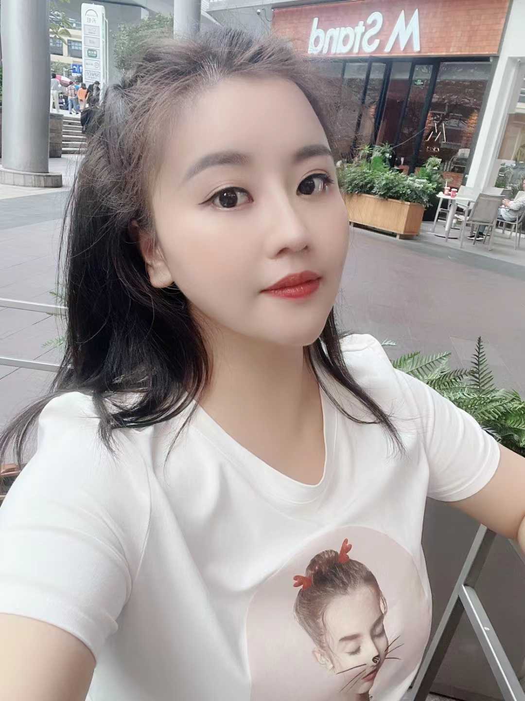 龙华优质小姐姐一位