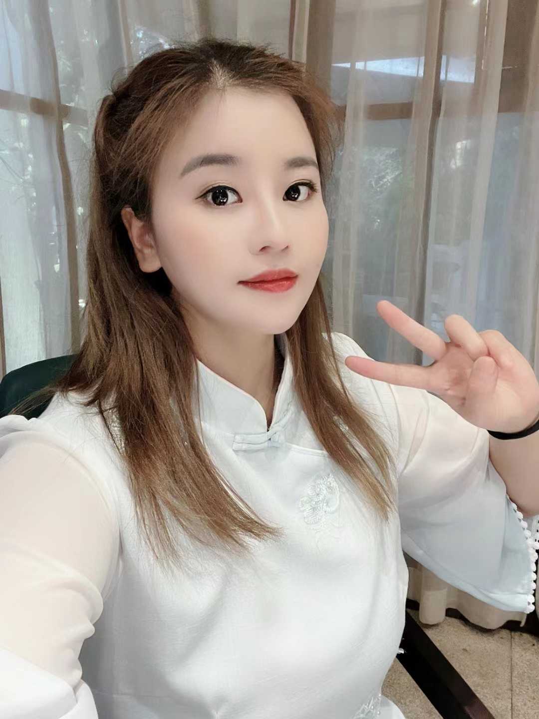 龙华优质小姐姐一位