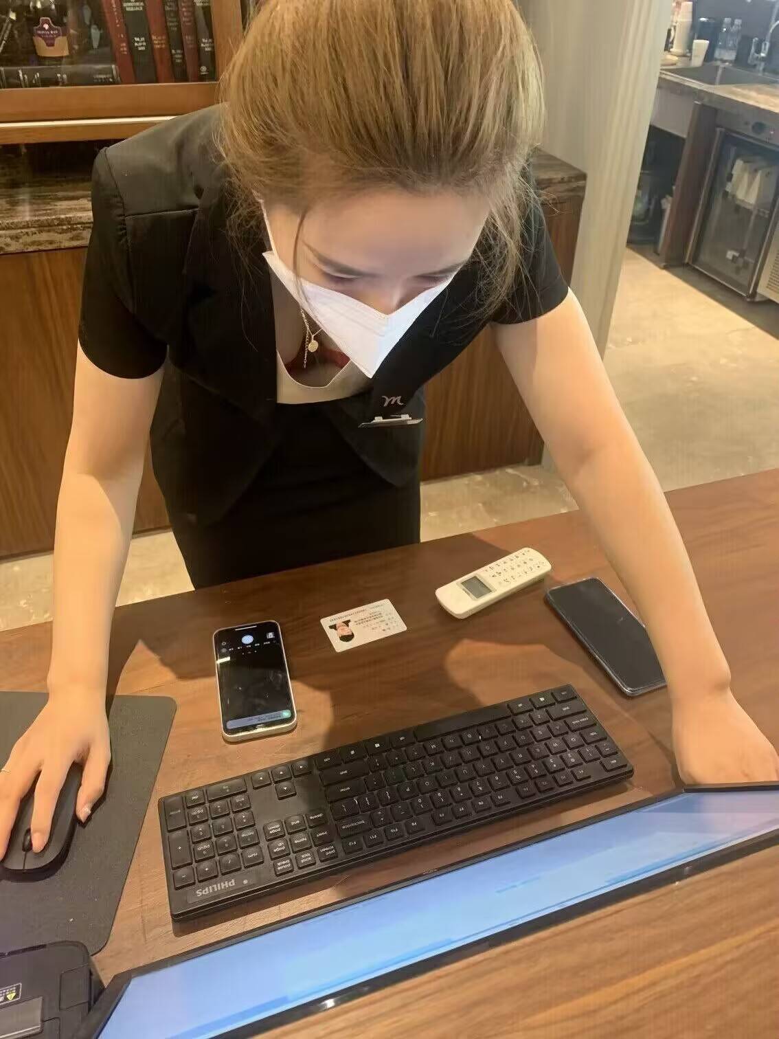 人挺不错的，下你面超级紧