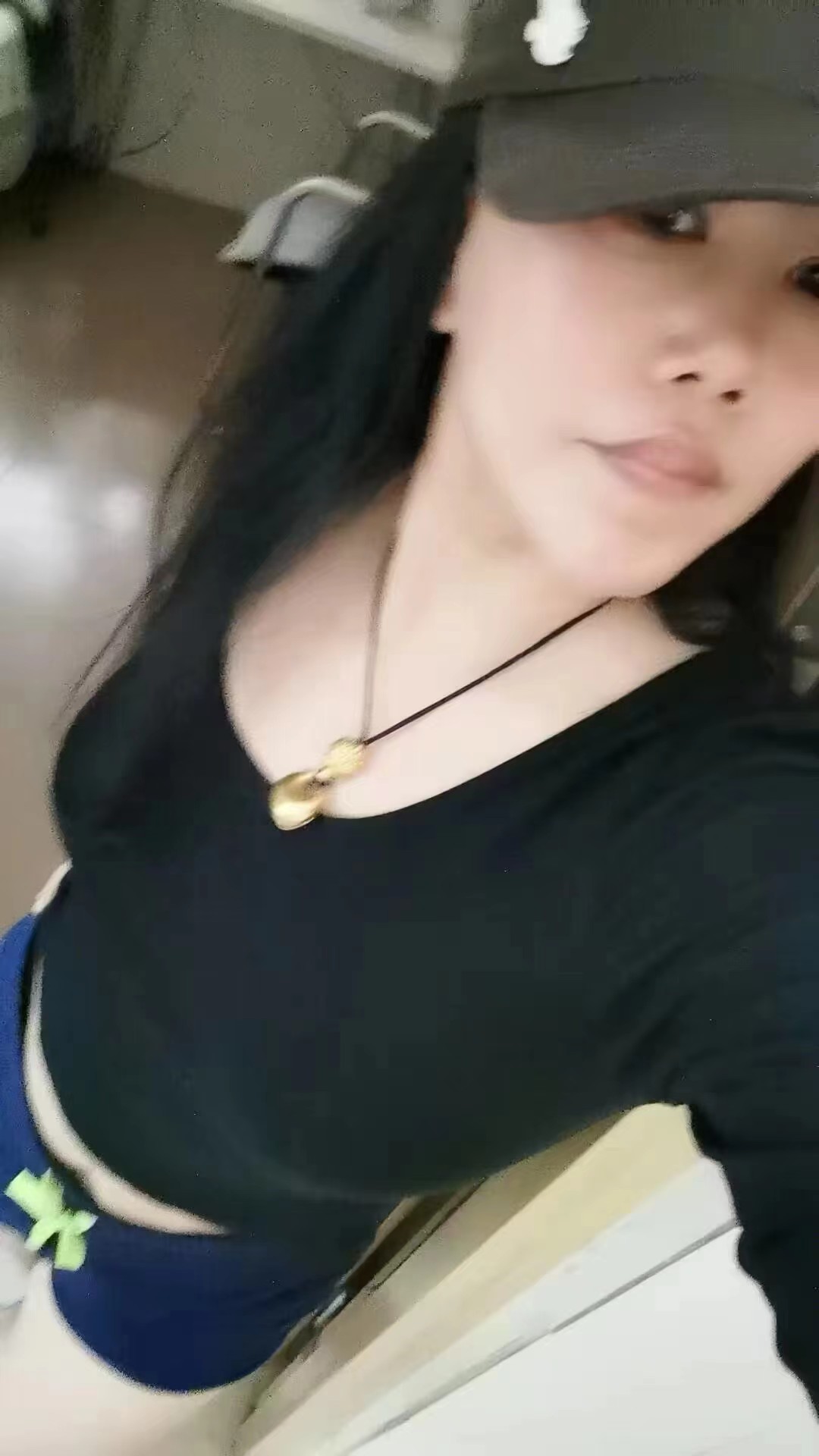 龙华坂田丰满韵味少妇