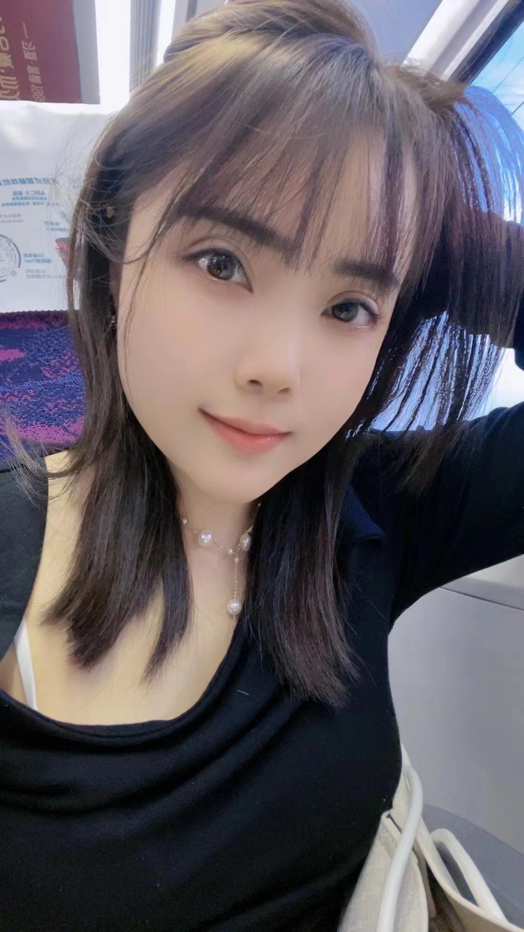 天河区白皙丰满小姐姐