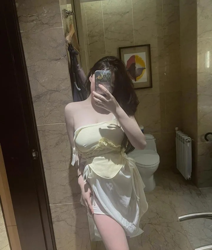 思明胸大性感小姐姐