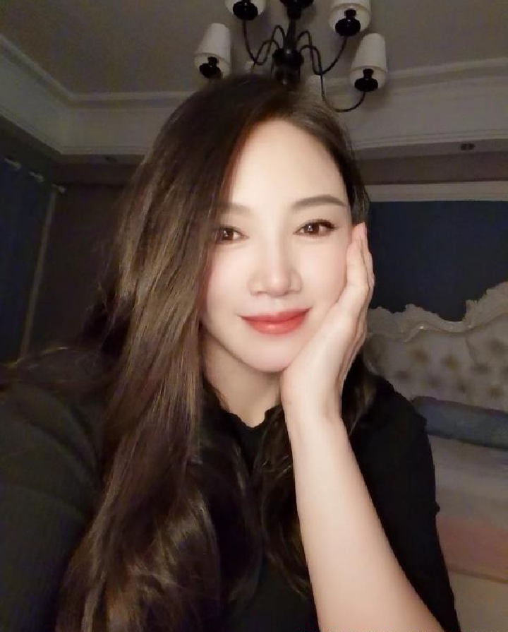 芜湖万达大眼萌妹