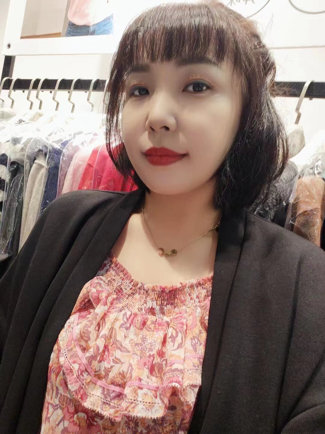 很不错的一个小姐姐