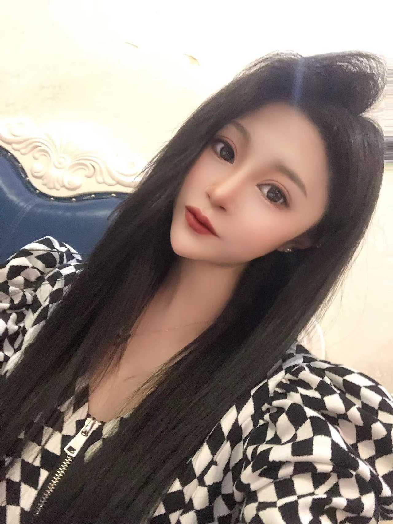 个人 宝山龙湖天街小雪