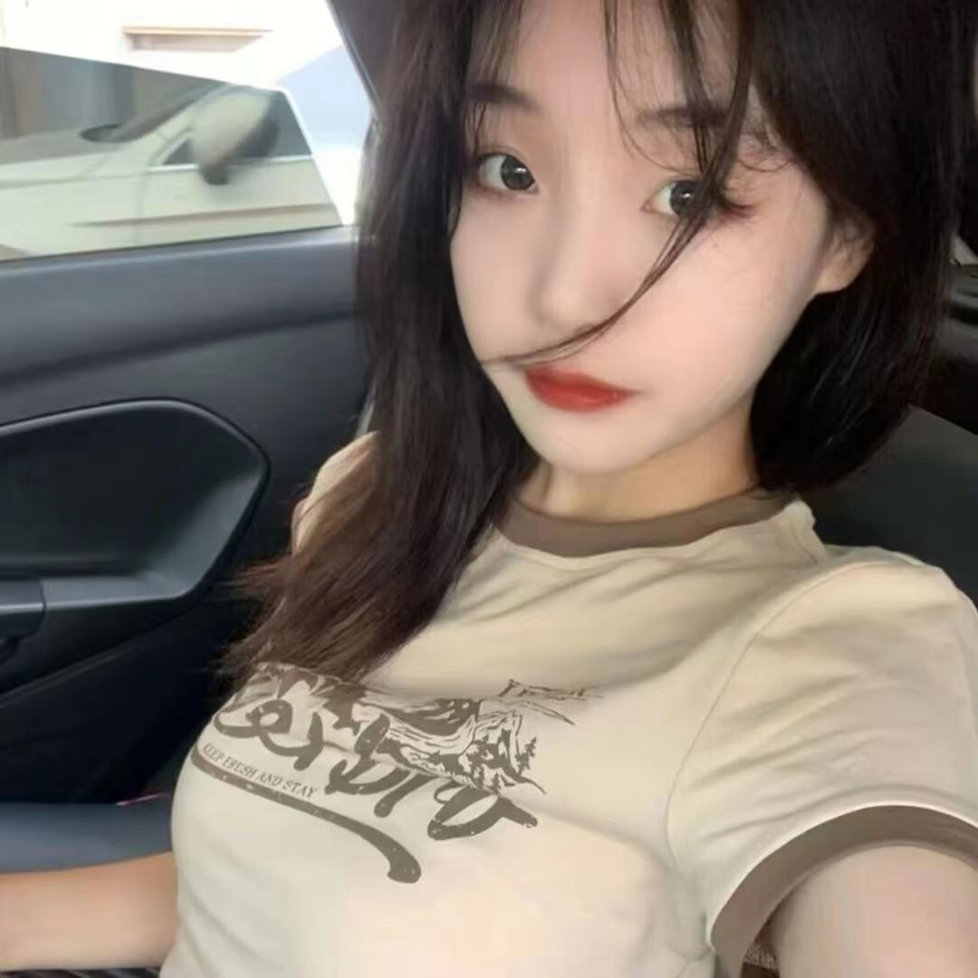 服务好的年轻小妹