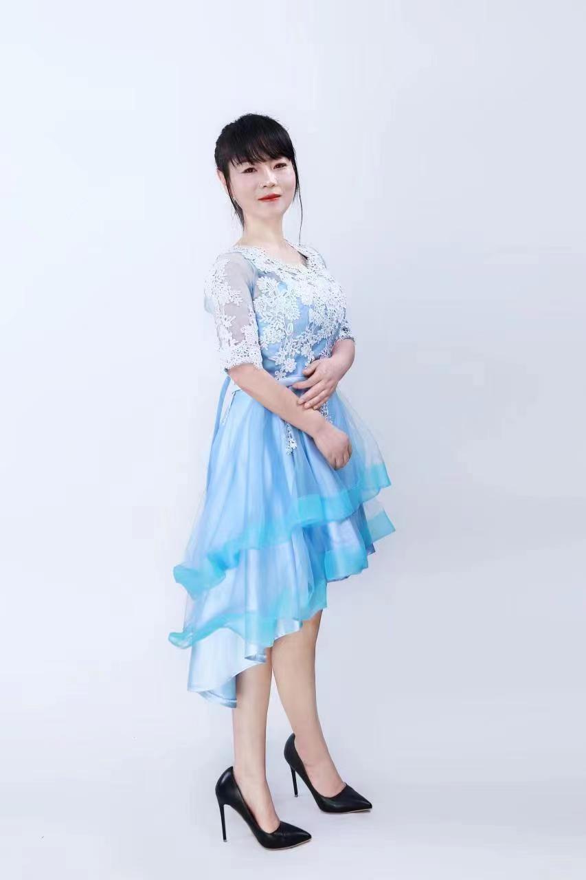 可以三通的少妇