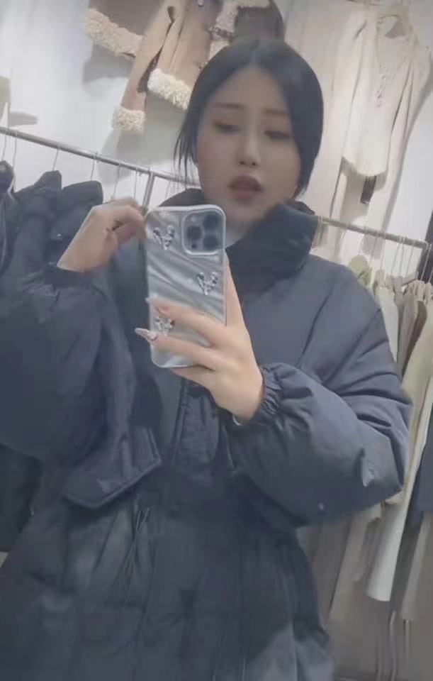 天河岗顶韵味小姐姐