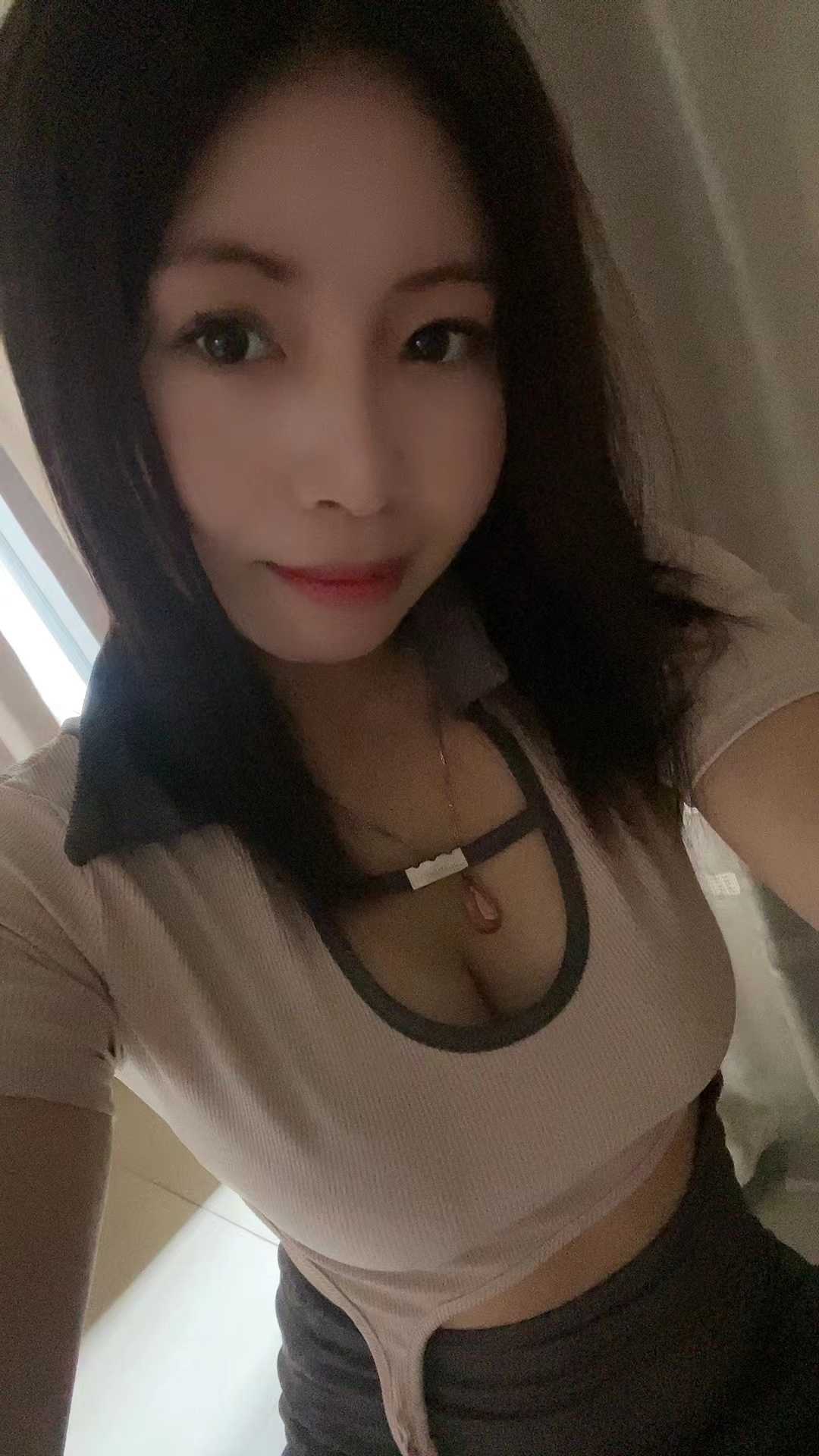 嘉禾大胸妹妹，糖糖