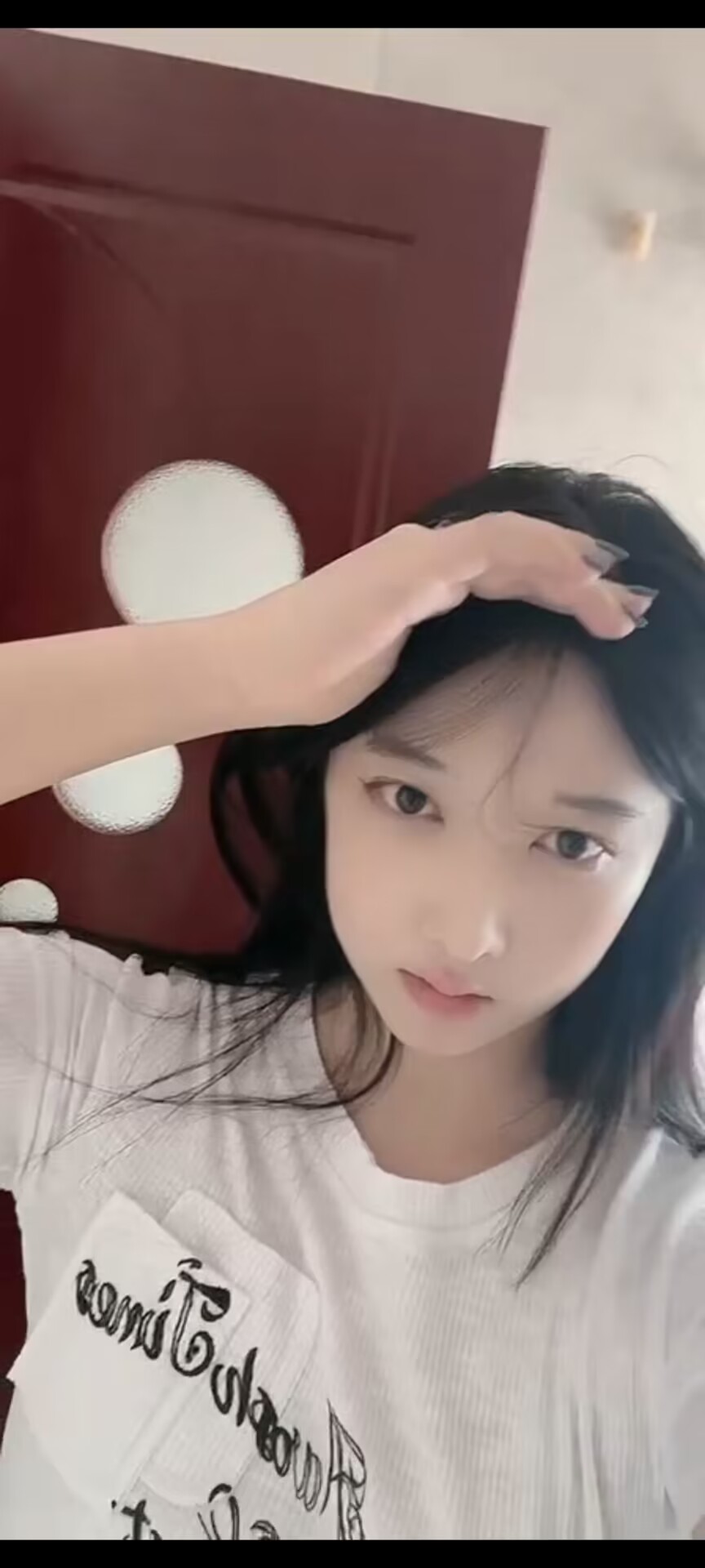 和平颜值小美妞