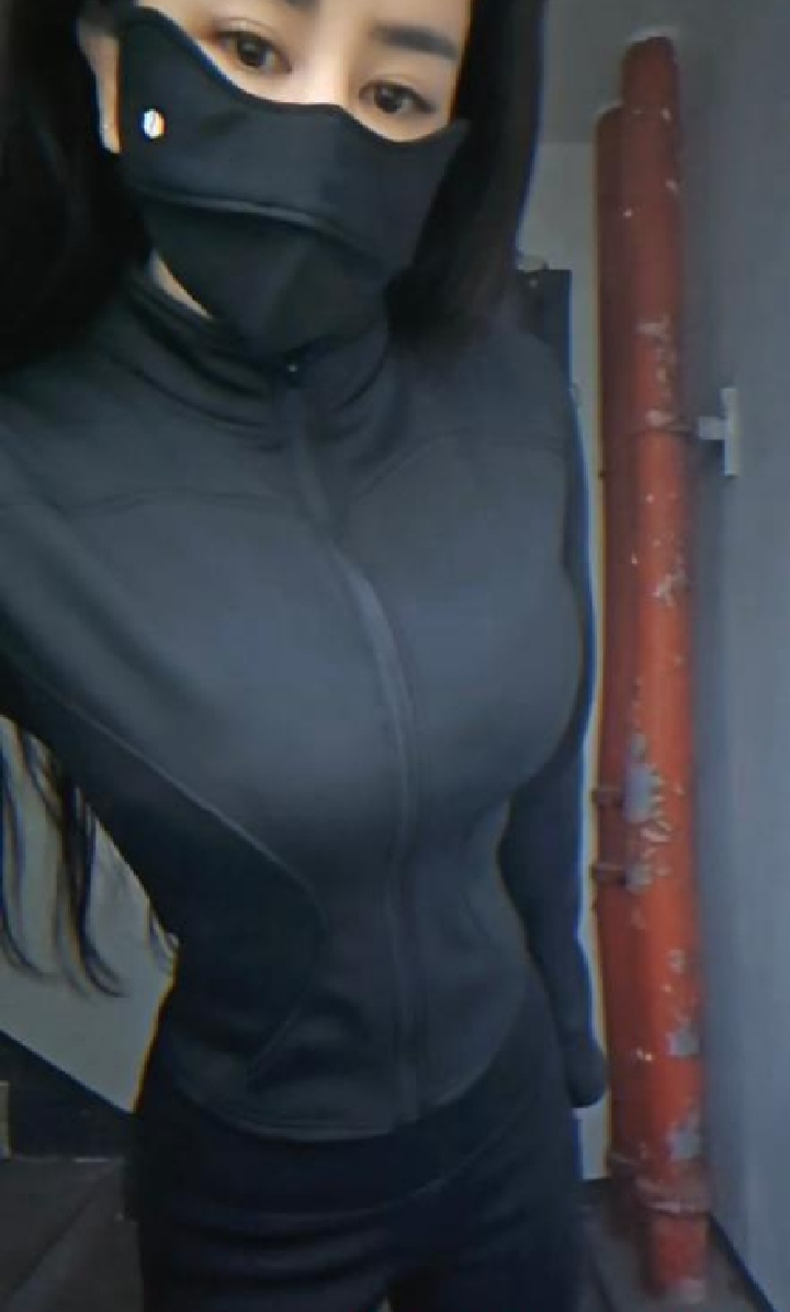 南京大奶白净的重庆辣妹