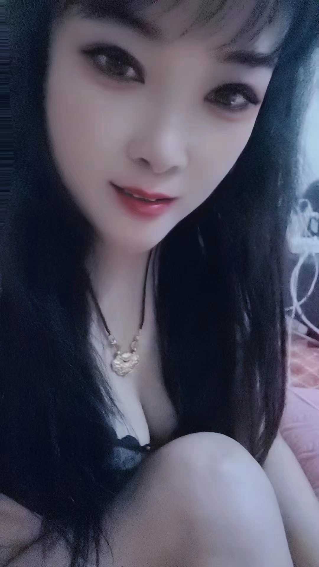 比较主动的小妹妹