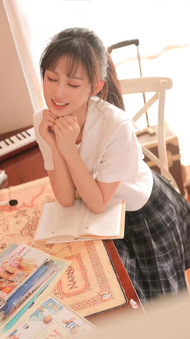 夜里的猫，在线可约