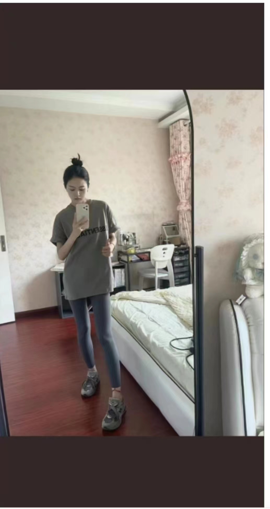 下面粉嫩的小鲍鱼值得冲